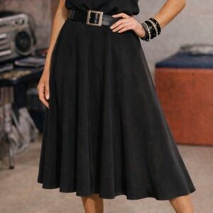 Vintage 1980s Made in Canada Black Midi Skirt - Tagged Size 16 (Modern 14)